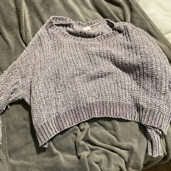 Sweaters - Gray sweater